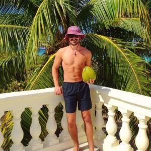 Meet your Posher, Paul